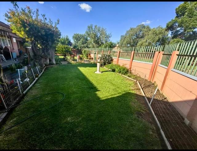 3 BEDROOM HOUSE FOR SALE IN VANDERBIJLPARK CE 2